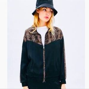 NWT 🖤 ZARA trf Collection Snakeskin Bomber